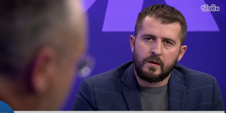 Lushtaku: Vetëvendosje është parti demokratike në të folur e diktatoriale në vendimmarrje