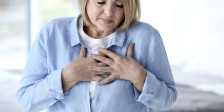 Këto janë simptomat e një ataku të mundshëm në zemër