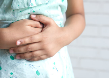 Pesë ushqime që nxisin një tretje të shëndetshme