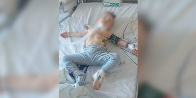 Kërkohet ndihmë për dërgimin e dy vjeçarit Nil Asllani për shërim në Turqi