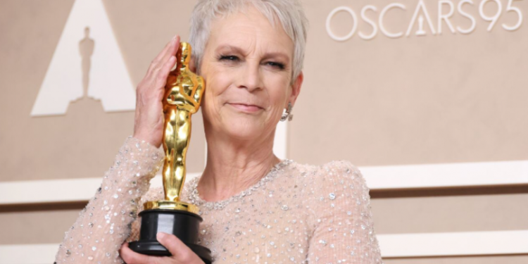 Pas kaq shumë vitesh karrierë, Jame Lee Curtis fiton “Oscar”-in e parë