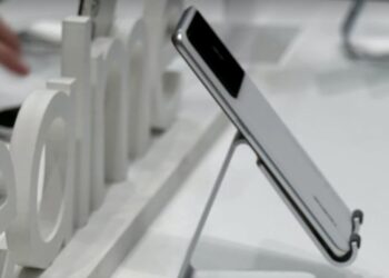 Del në treg telefoni që karikohet për 9 minuta