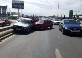 Pesë të lënduar në aksident në Veternik