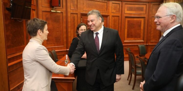 Bërnabiq falënderon Escobarin për mbështetjen e ShBA-së në formimin e Asociacionit