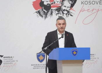 ​Jashari: Luftën që fituam me gjak nuk guxojmë ta humbim sot në tavolinë