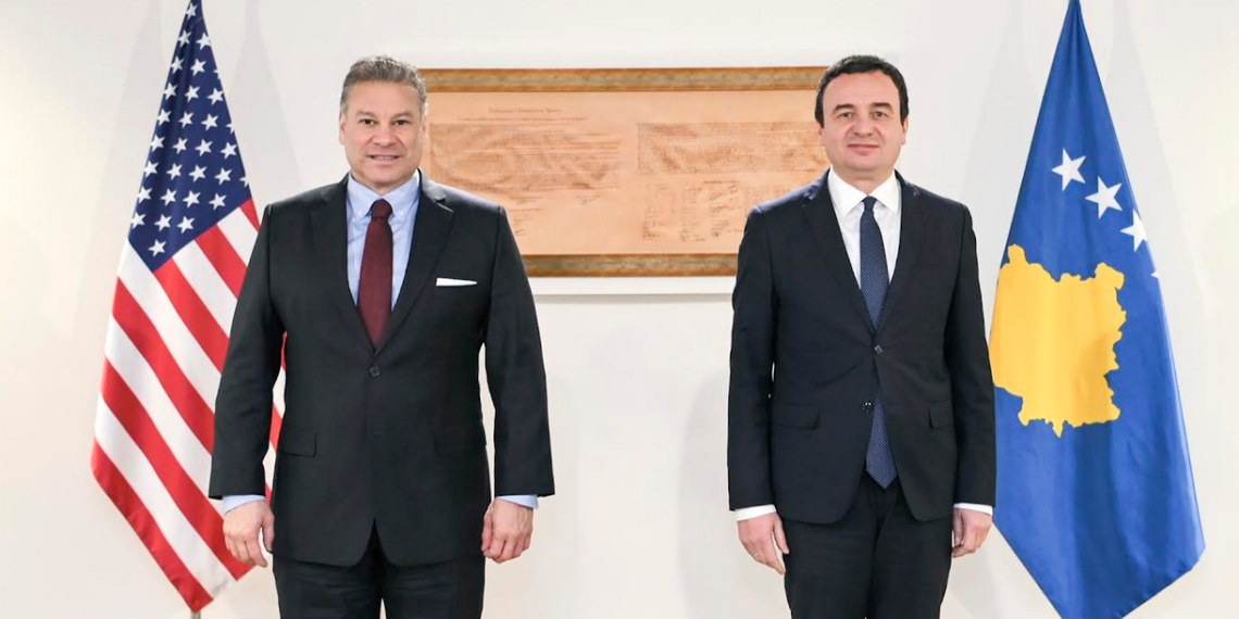 Pritjet nga takimi i nesërm në Ohër, temë diskutimi mes Kurtit dhe Escobarit