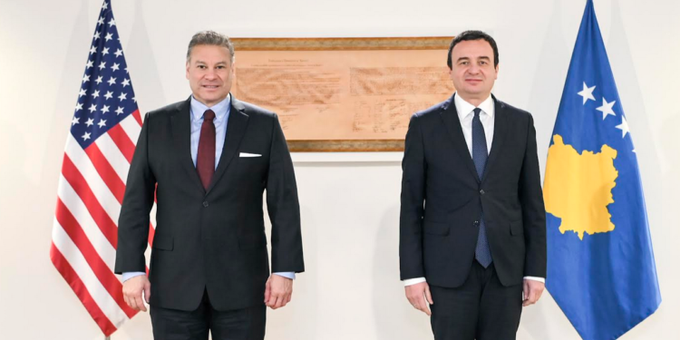 Pritjet nga takimi i nesërm në Ohër, temë diskutimi mes Kurtit dhe Escobarit