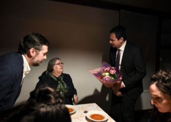 Kurti mori pjesë në Premierën e filmit “Tavolina” dhe ekspozitën e fotografit Artan Korenica