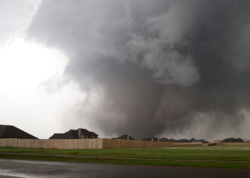 Të paktën 13 të vdekur nga tornadot në SHBA