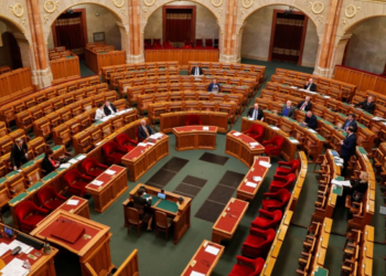 Hungaria shtyn sërish votimin për anëtarësimin e Suedisë dhe Finlandës në NATO