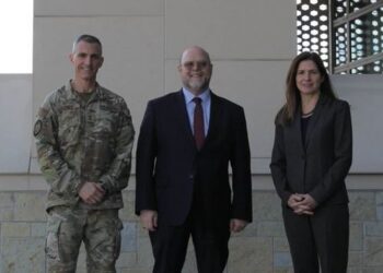 Hovenier: ShBA-ja e mbështet tranzicionin gjithëpërfshirës të FSK-së