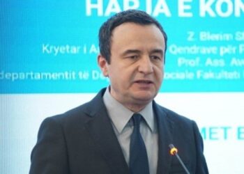 ​Kurti paralajmëron reformë të thellë në Qendrat për Punë Sociale