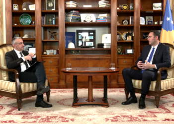 Konjufca: Vuçiqit duhet t’i ngritet ndjekje ndërkombëtare, sikurse Putinit