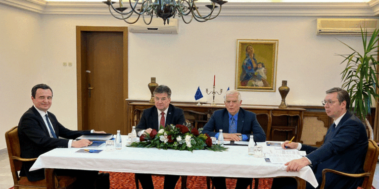 Bildt uron për dakordimin në Ohër, thotë se nuk duhet të harrohen mësimet e Marrëveshjes së 2013-ës