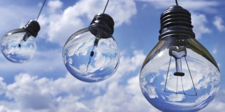 Shkencëtarët zbulojnë se si të krijojnë energji elektrike nga “ajri”