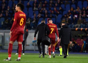 Fitore me kosto për Romën