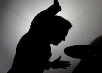 Sulmoi fizikisht babin e tij, arrestohet një person në Pejë