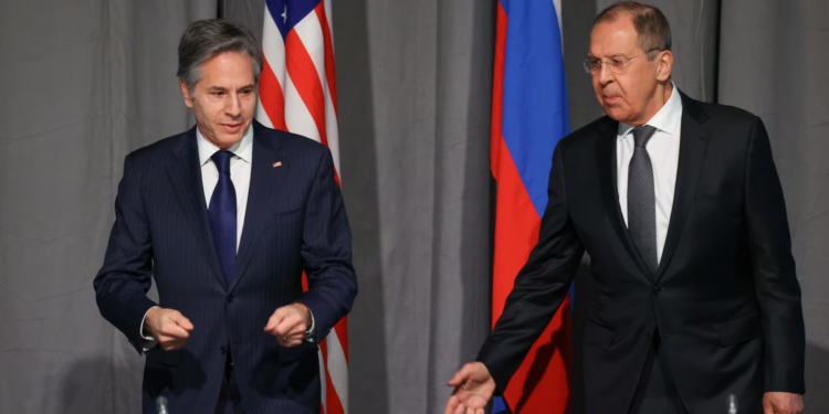 Blinkeni takohet me Lavrovin