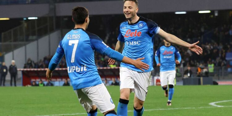 Rrahmani gjen rrjetën sërish, Napoli rritë diferencën në +18 nga vendi i dytë!