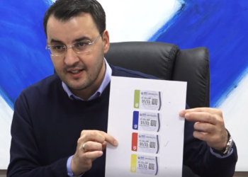 Nga nesër, asnjë veturë në Kosovë nuk duhet të jetë pa ngjitës (stikers)