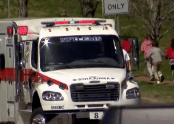 Të paktën 6 të vrarë nga të shtënat në një shkollë në ShBA