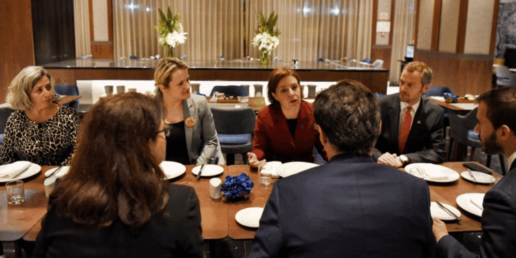 Gërvalla takohet me sekretarin e shtetit portugez, diskutojnë për procesin e dialogut