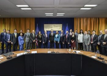 Kurti pret përfaqësues të organizatave dhe kompanive amerikane: Ia vlen të investohet në Kosovë