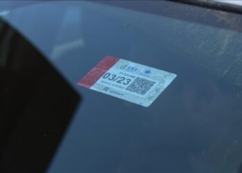 Nga sot asnjë veturë s’duhet të jetë pa stikerë