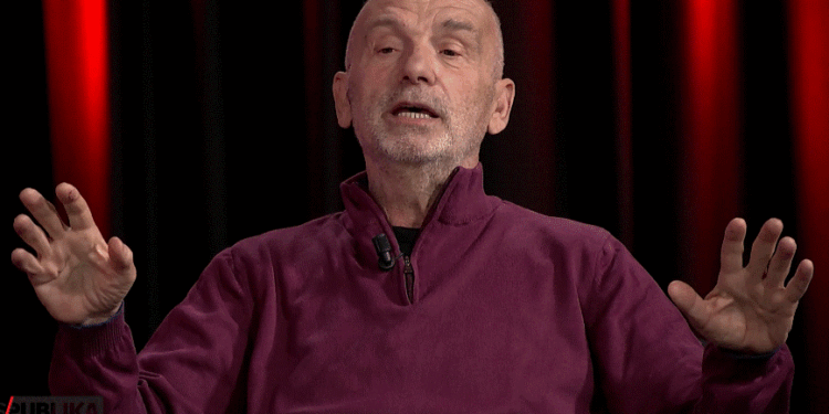 Xhirimet që përshpejtuan ardhjen e ambasadorit Walker dhe bombardimet e NATO-s