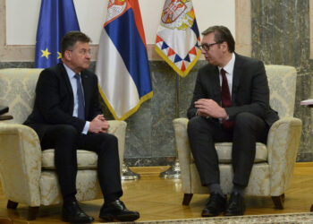 Lajçak sot takon Vuçiqin në Beograd