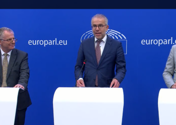 Nënshkruhet akti ligjor, Kosova përfundimisht merr liberalizimin e vizave