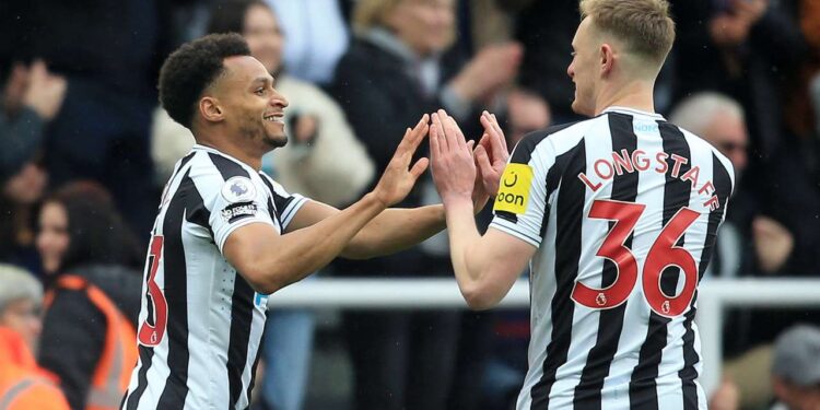 Newcastle luan tenis me Tottenhamin