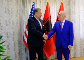 Meta takohet me Escobarin: Angazhimi i ShBA-së në dialogun Kosovë-Serbi garanton sukses