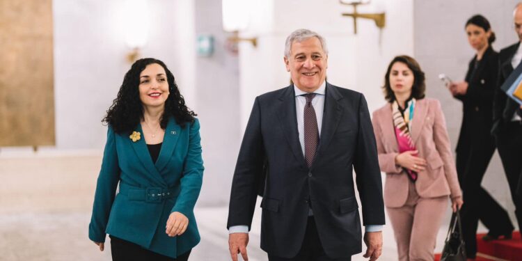 Osmani dhe zëvendëskryeministri italian diskutojnë për fuqizimin e raporteve