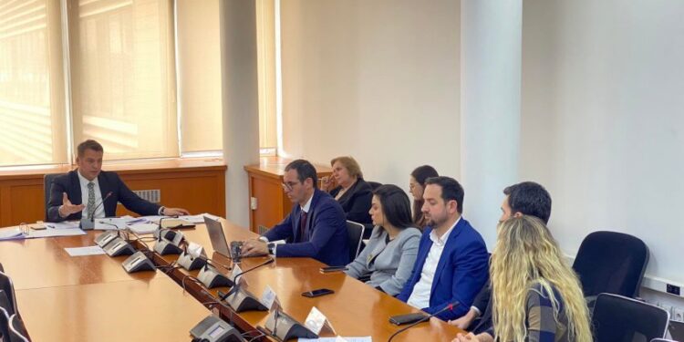 Komisioni i rekomandon Konjufcës ta kthejë në pikën zero zgjedhjen e Guvernatorit