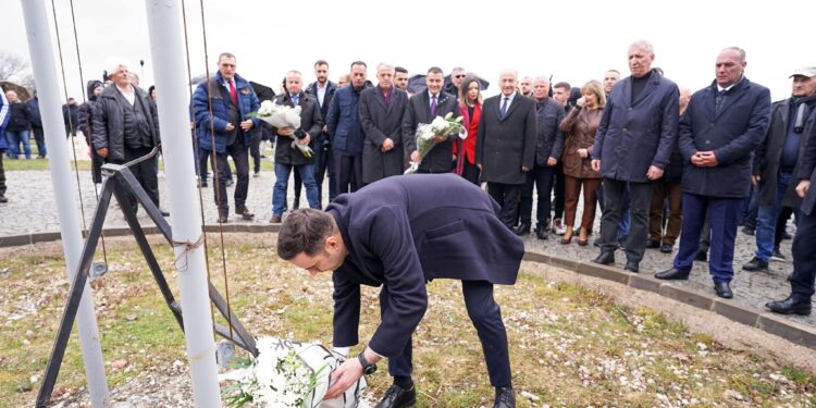 Abdixhiku: Kosharja, themeli i lirisë sonë