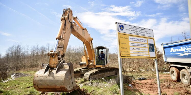 Përurohet fillimi i punimeve për kyçjen e Vitisë në autostradën që lidh Prishtinën me Shkupin