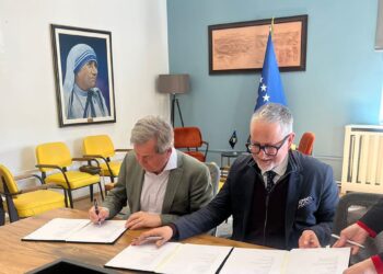 Nënshkruhet marrëveshje bashkëpunimi për onkologjinë e fëmijëve