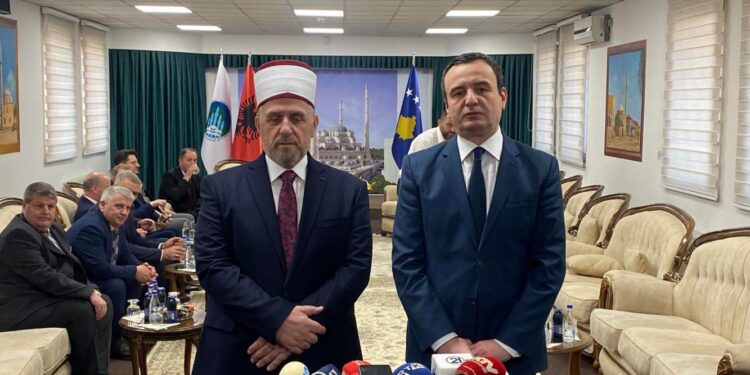 Kurti viziton BIK-un, uron të gjithë besimtarët për Fitër Bajram