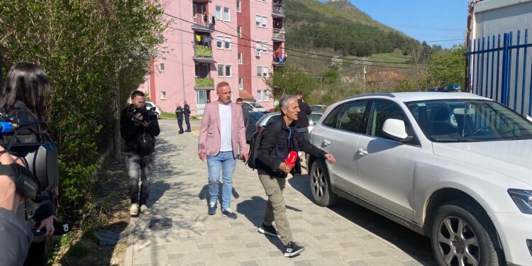 Voton kandidati për kryetar të Mitrovicës së Veriut, Betim Osmani