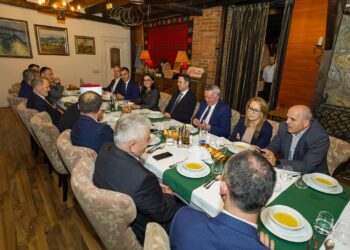 Abdixhiku pret në iftar myftiun Tërnava