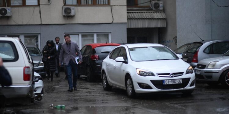 PK-ja konfirmon bastisjen që po zhvillon në zyret qendrore të KEK-ut