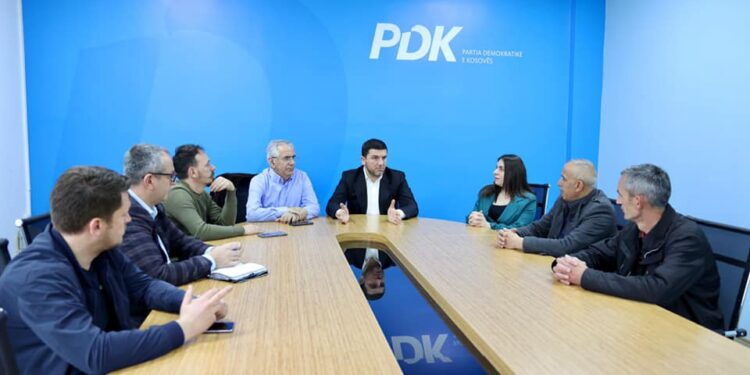 Krasniqi takon kandidatët e PDK-së për zgjedhjet në veri