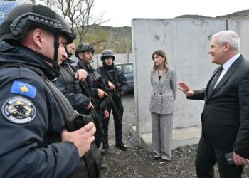 Haxhiu e Sveçla vizitojnë Leposaviqin