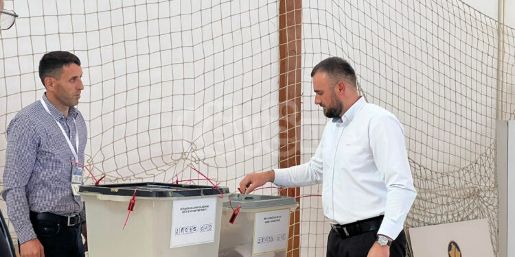 Kandidati i VV-së: Qytetarët serbë kanë presion nga Beogradi që të mos dalin në zgjedhje