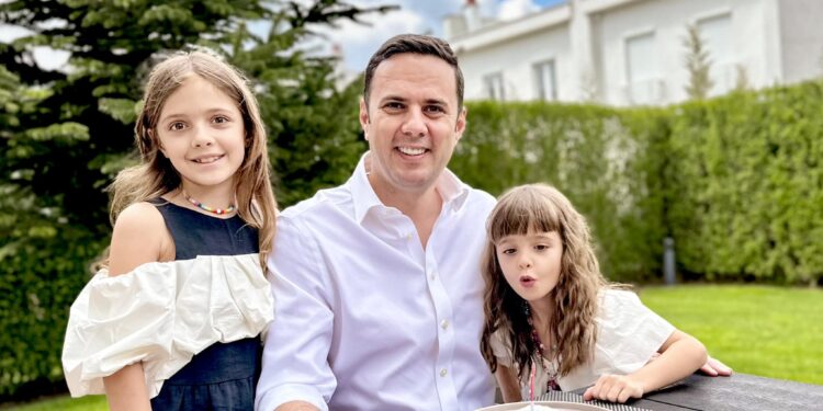 Lumir Abdixhiku feston ditëlindjen e 40-të