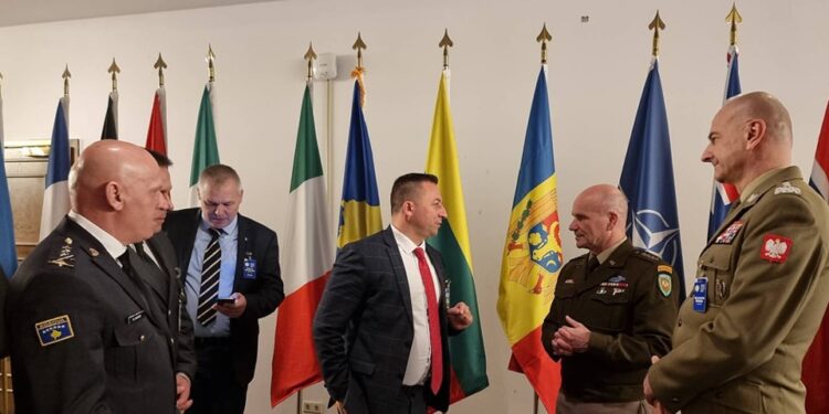 Kosova rikonfirmoi gatishmërinë për ta ndihmuar Ukrainën në takimin Grupit të Kontaktit