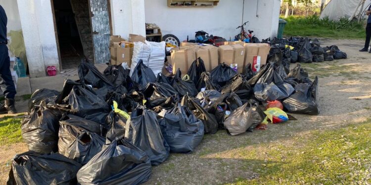 Policia konfiskon cigare e duhan të papërpunuar