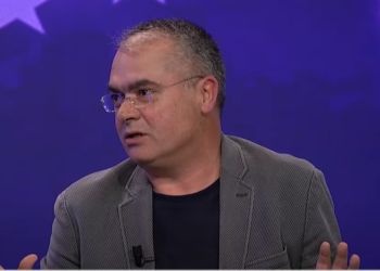 Fetoshi: Pas liberalizimit të vizave qytetarët serb do të fillojnë ta pranojnë pasaportën e Kosovës