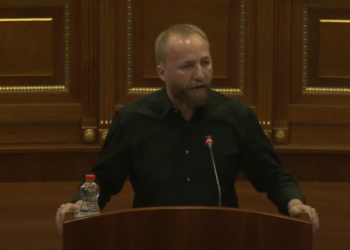 Tahiri: Për 5 muaj KEK-u nënshkroi 30 kontrata njëburimore në vlerë të 72 milionë eurove